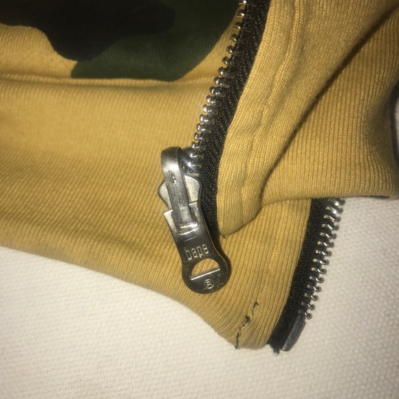 AUTHENTIC BAPE REVERSIBLE HOODIE - Picture 5 of 7